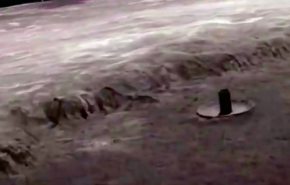 حضور موجودات فضایی در ماه