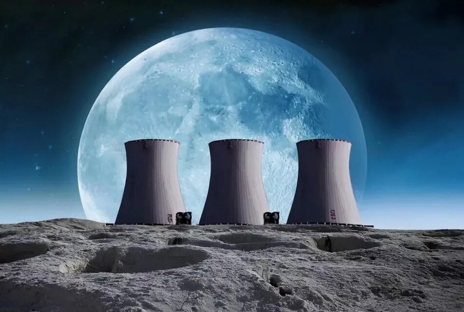 نیروگاه هسته‌ای در ماه