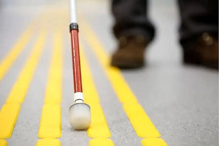 ابداع مسیر مغناطیسی نامرئی برای کمک به حرکت نابینایان با فناوری هپتیک