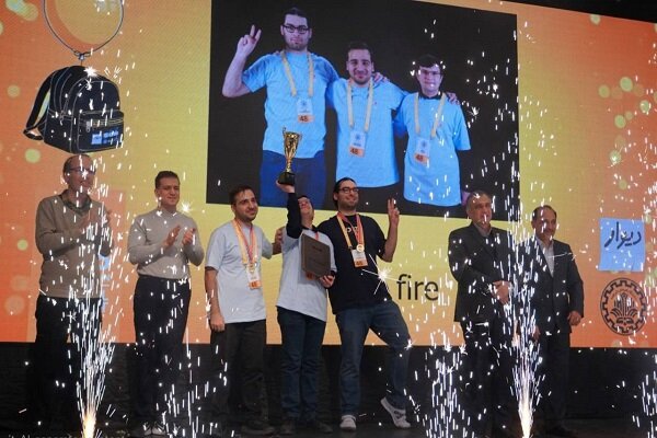 راه‌یابی برنامه نویسان دانشگاه صنعتی شریفی‌ به مسابقات جهانی برنامه‌نویسی