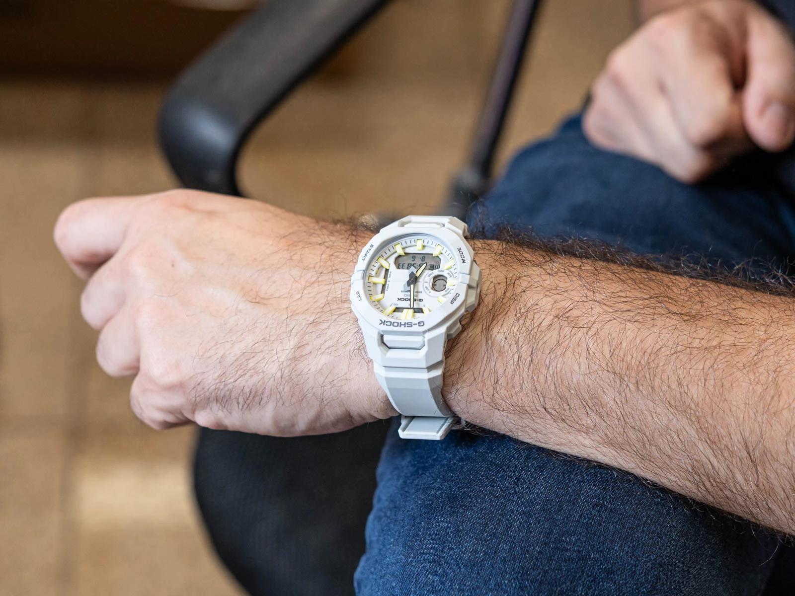 ساعت کاسیو G-Shock GBA-950 هنگام استفاده ورزشی و ردیابی فعالیت