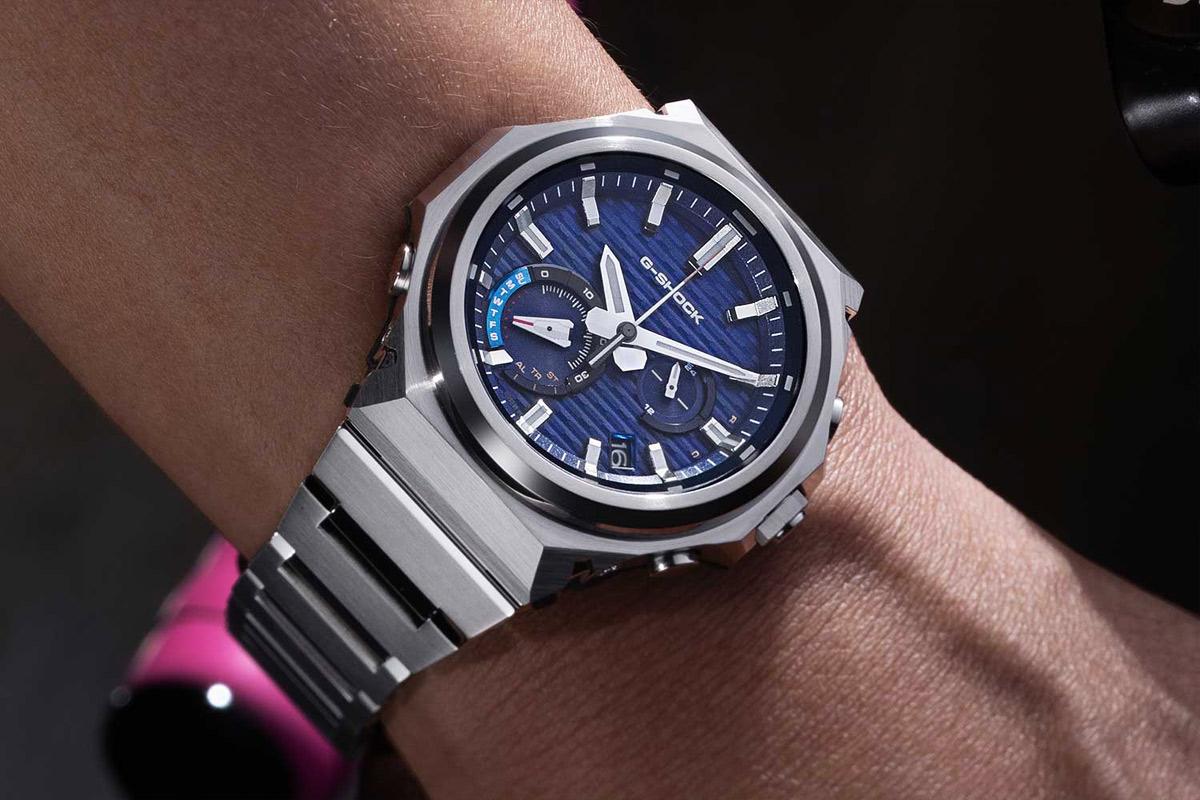 ساعت کاسیو G-SHOCK G-STEEL GST-W1000 با بدنه فلزی
