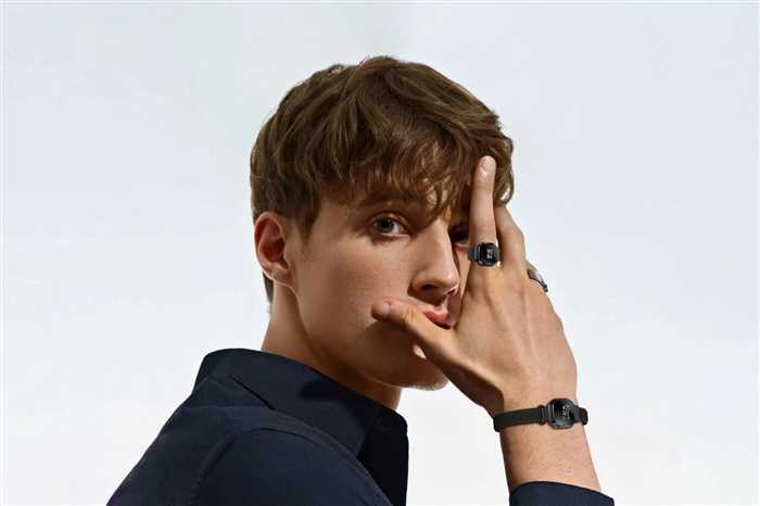 ساعت هوشمند انگشتی