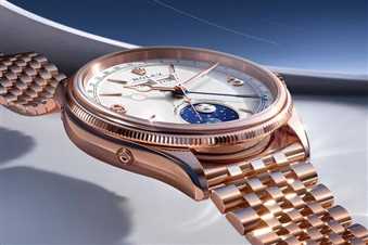 ساعت لوکس Rolex Perpetual Padellone با صفحه آبی و نمایشگر فاز ماه