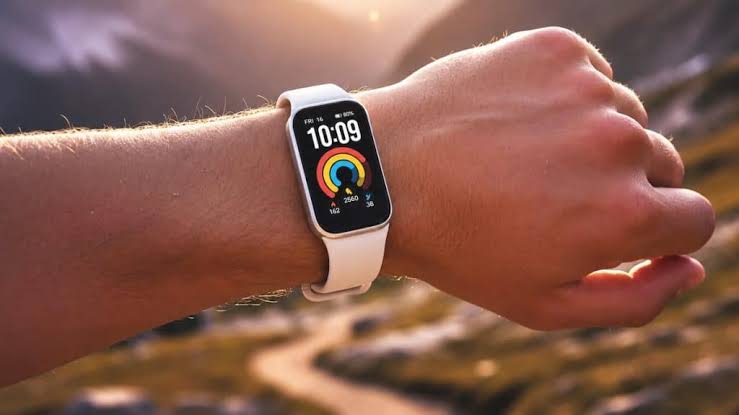دستبند هوشمند Xiaomi Smart Band 11 Active با نمایشگر ۲ اینچی